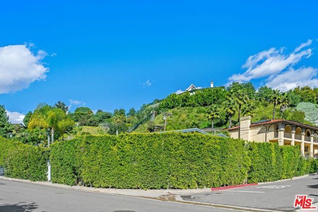 2120 San Ysidro Drive, Beverly Hills, CA 90210