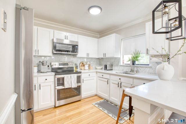 60 Lawn Avenue APT 20, Stamford, CT 06902