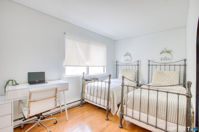 60 Lawn Avenue APT 20, Stamford, CT 06902