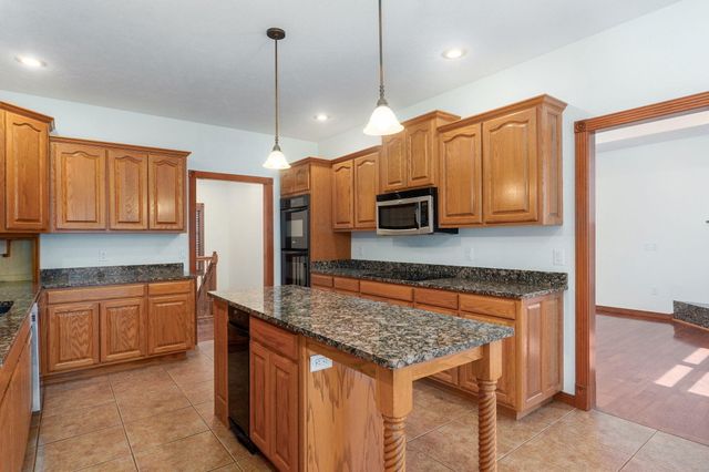 4520 English Ivy Avenue, Springfield, MO 65804