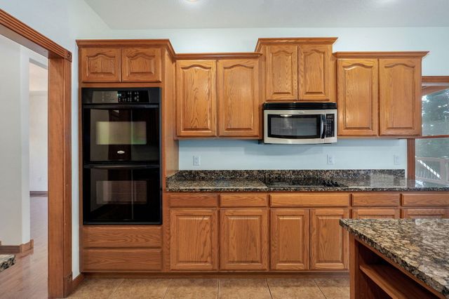 4520 English Ivy Avenue, Springfield, MO 65804