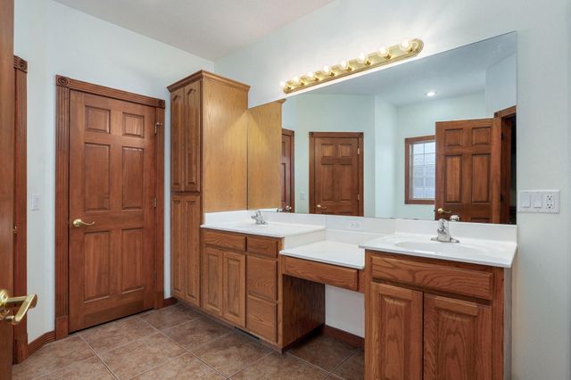 4520 English Ivy Avenue, Springfield, MO 65804