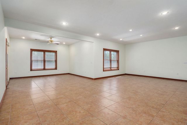 4520 English Ivy Avenue, Springfield, MO 65804