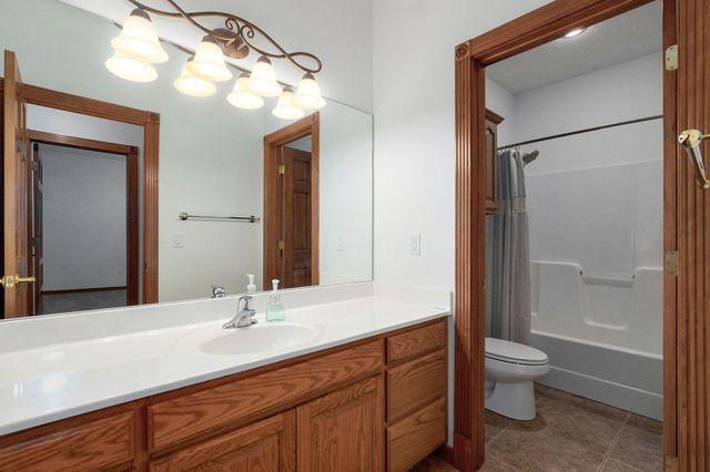 4520 English Ivy Avenue, Springfield, MO 65804