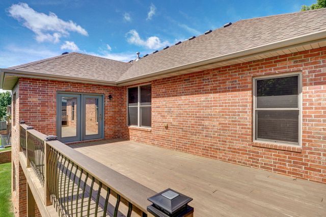 4520 English Ivy Avenue, Springfield, MO 65804