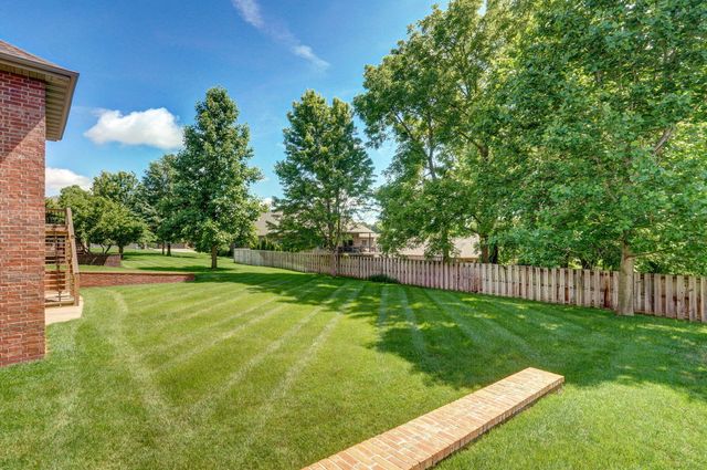 4520 English Ivy Avenue, Springfield, MO 65804