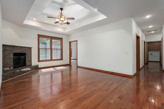 4520 English Ivy Avenue, Springfield, MO 65804