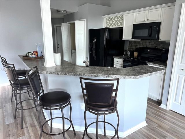 307 Fox Loop, Davenport, FL 33837