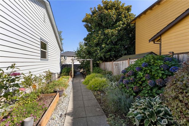 27836 129th Place SE, Kent, WA 98030