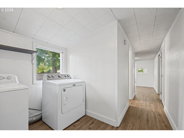 2620 G St 2, Springfield, OR 97477