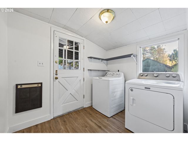 2620 G St 2, Springfield, OR 97477