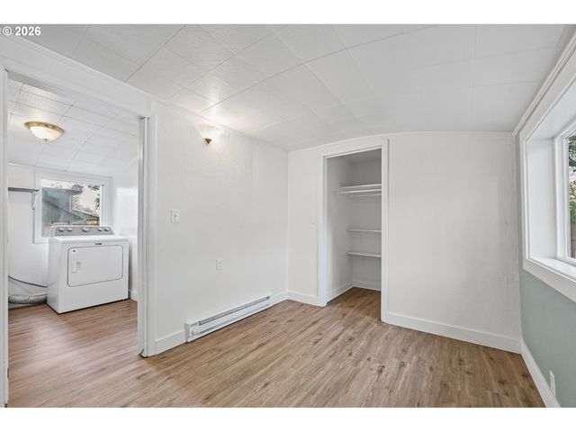 2620 G St 2, Springfield, OR 97477