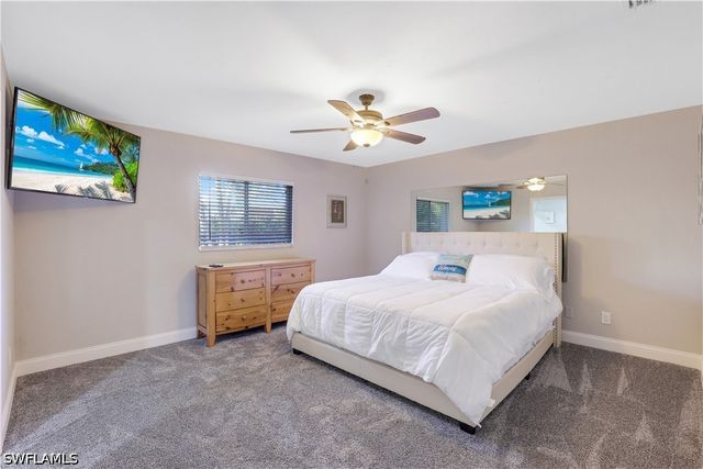 718 95th AVE N, Naples, FL 34108