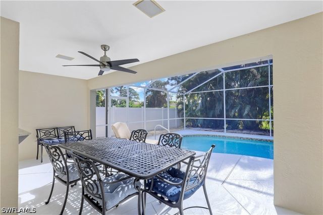 718 95th AVE N, Naples, FL 34108