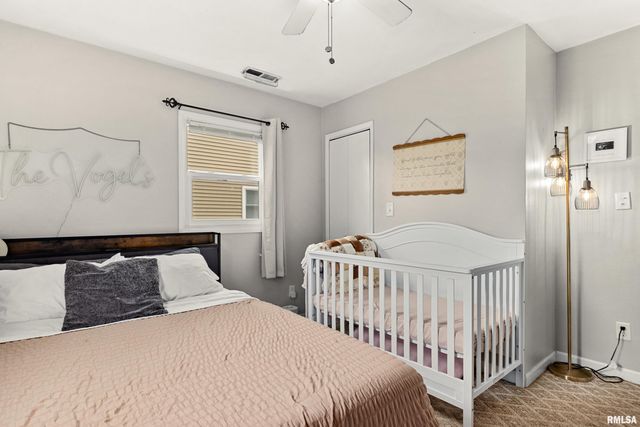 660 N 9TH Avenue, Canton, IL 61520