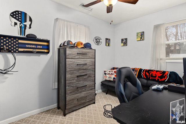 660 N 9TH Avenue, Canton, IL 61520