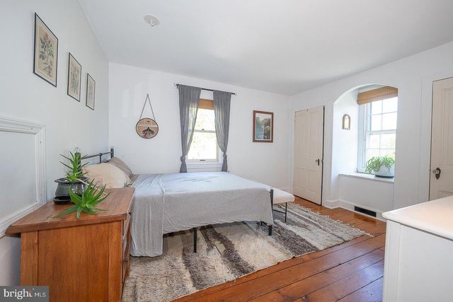 1426 W STRASBURG RD, West Chester, PA 19382