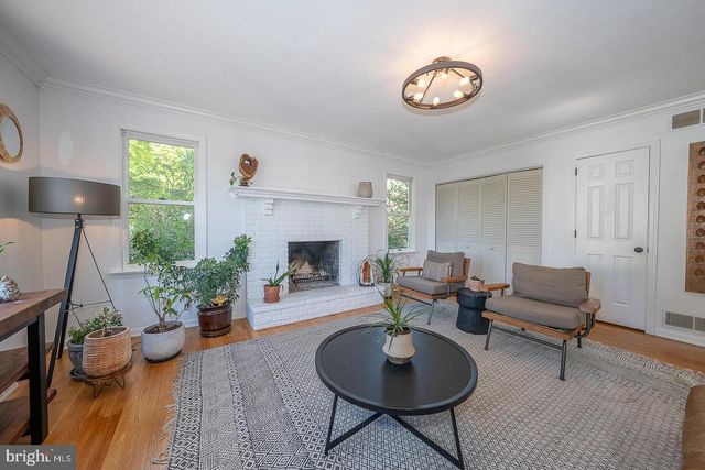 1426 W STRASBURG RD, West Chester, PA 19382
