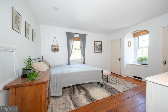 1426 W STRASBURG RD, West Chester, PA 19382