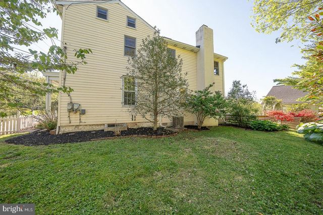 1426 W STRASBURG RD, West Chester, PA 19382