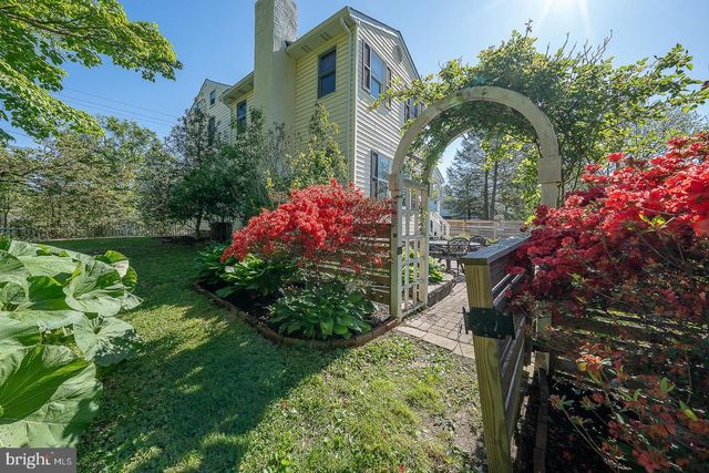 1426 W STRASBURG RD, West Chester, PA 19382