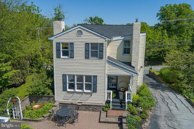 1426 W STRASBURG RD, West Chester, PA 19382