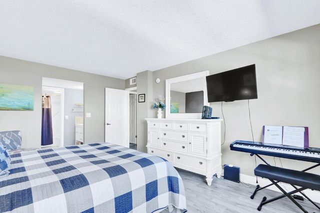 630 Ocean Drive 407, Juno Beach, FL 33408