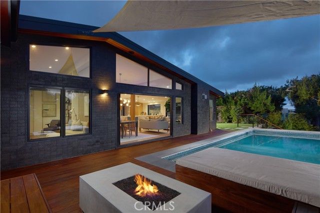 333 Milford Drive, Corona Del Mar (newport Beach), CA 92625