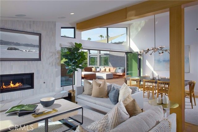 333 Milford Drive, Corona Del Mar (newport Beach), CA 92625