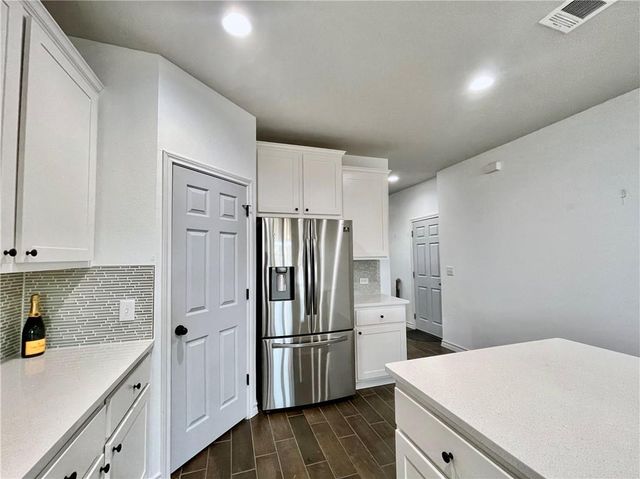 11812 Offaly DR, Austin, TX 78754