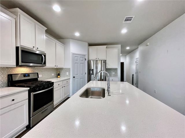 11812 Offaly DR, Austin, TX 78754