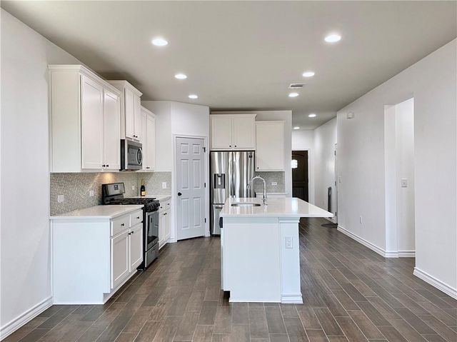 11812 Offaly DR, Austin, TX 78754