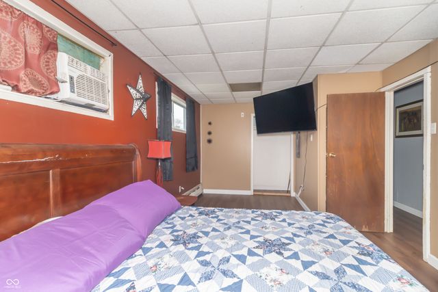 3921 N 200 W, Greenfield, IN 46140