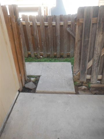 5648 Pinon Vista DR, Austin, TX 78724