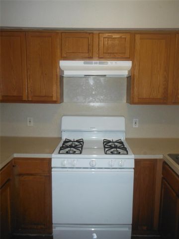 5648 Pinon Vista DR, Austin, TX 78724