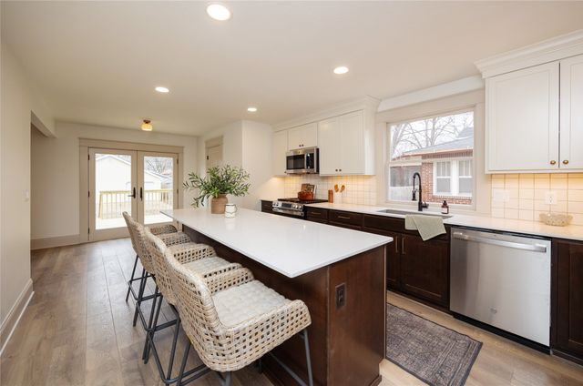 1236 43rd Street, Des Moines, IA 50311