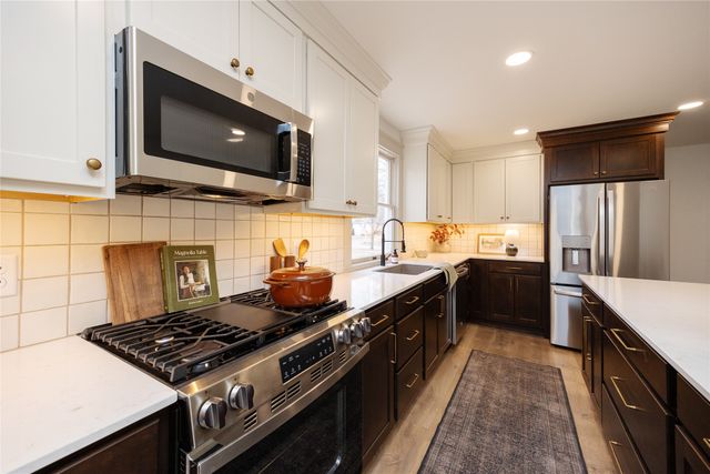 1236 43rd Street, Des Moines, IA 50311