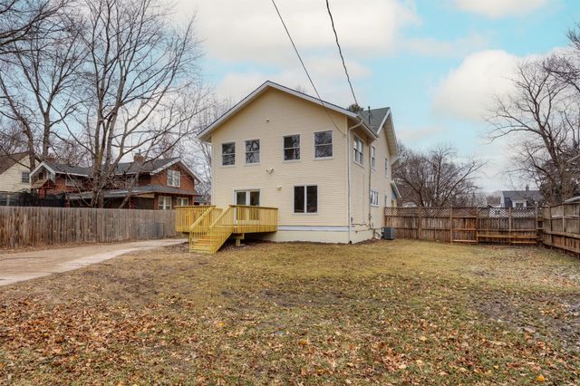 1236 43rd Street, Des Moines, IA 50311