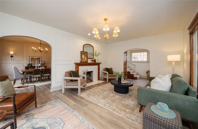 1236 43rd Street, Des Moines, IA 50311