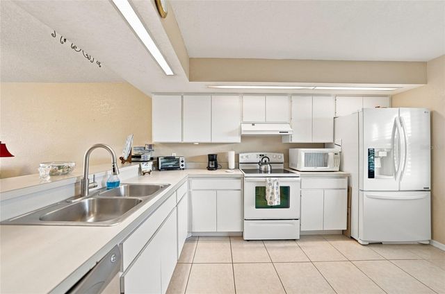 449 ROYAL POINCIANA 311, Punta Gorda, FL 33955