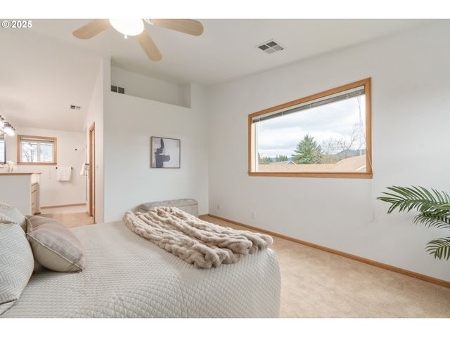 2360 DALE Ave, Eugene, OR 97408