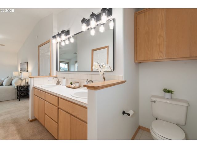 2360 DALE Ave, Eugene, OR 97408