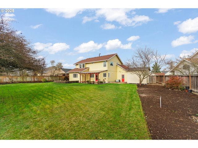 2360 DALE Ave, Eugene, OR 97408