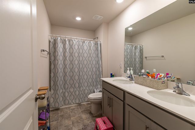 246 carrington Drive, Lugoff, SC 29078