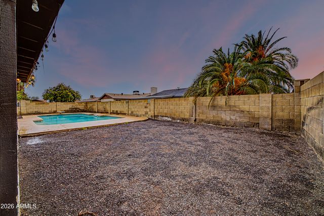 5432 W Dahlia Drive, Glendale, AZ 85304