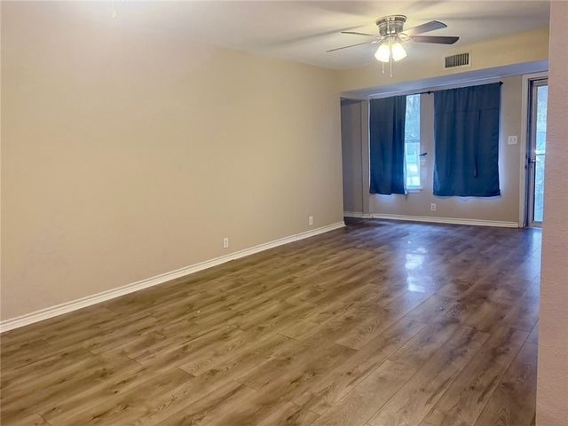 405 Canterbury Dr, Corpus Christi, TX 78412