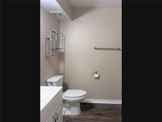 405 Canterbury Dr, Corpus Christi, TX 78412