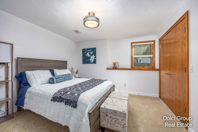 2538 Danton Drive SW, Wyoming, MI 49519
