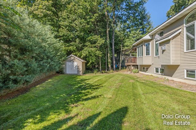 2538 Danton Drive SW, Wyoming, MI 49519