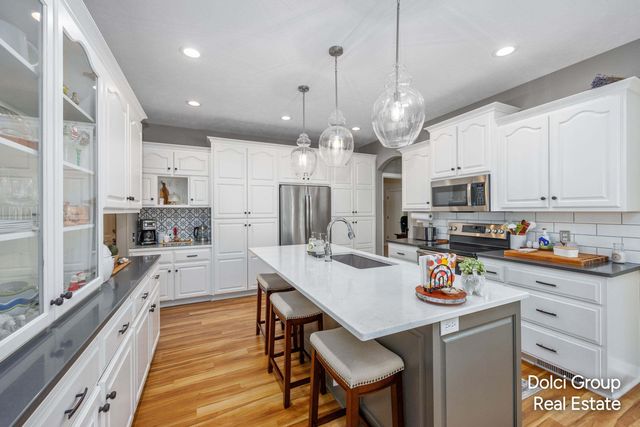 2538 Danton Drive SW, Wyoming, MI 49519